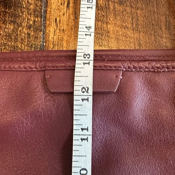 Leatherology | Aleena Soft Zippered Tote in Bordeaux - Full Grain Leather - Picture 14 of 16